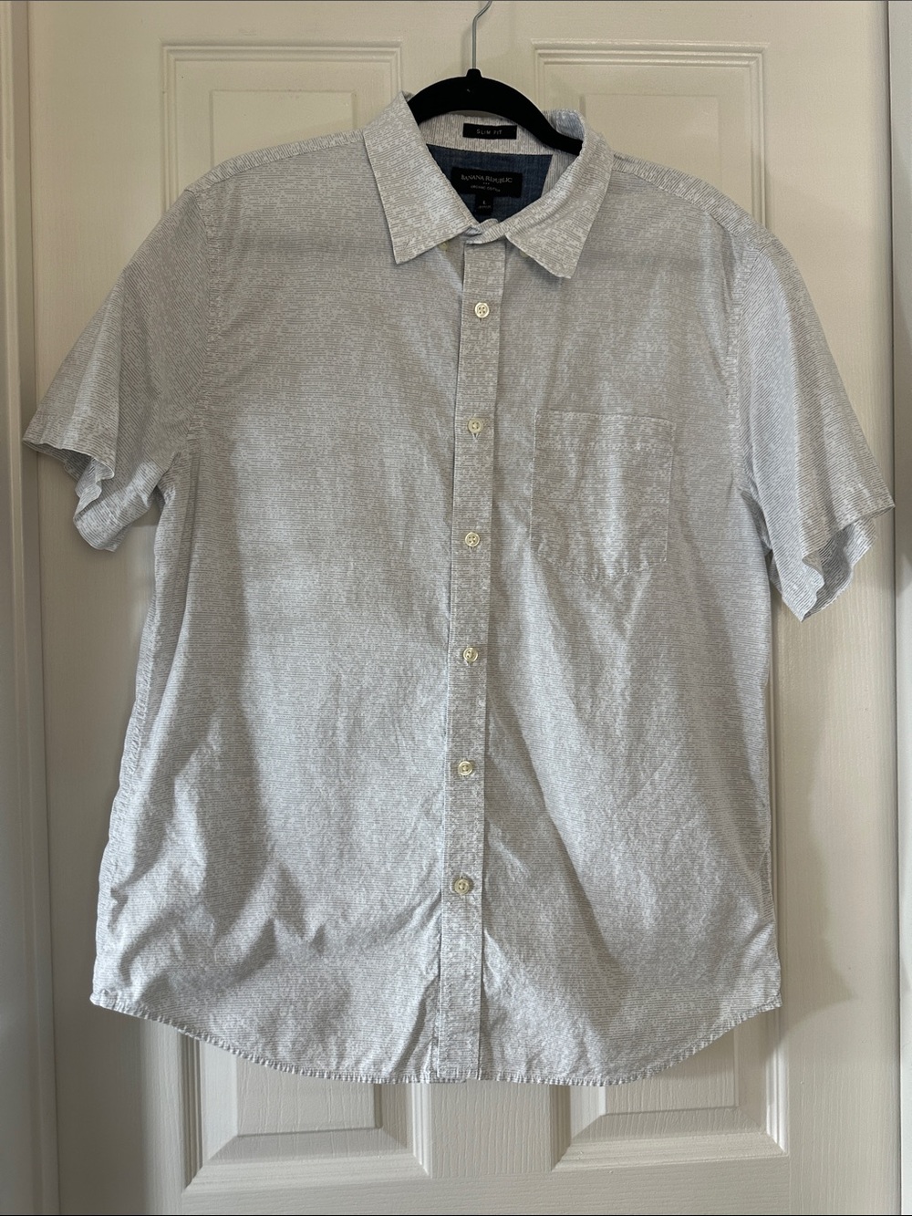 Banana Republic Light Gray Short-Sleeve Button-Down Shirt
